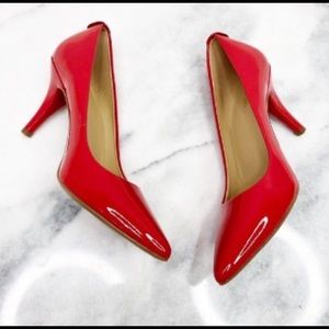 Michael Kors Pointed Toe Heel